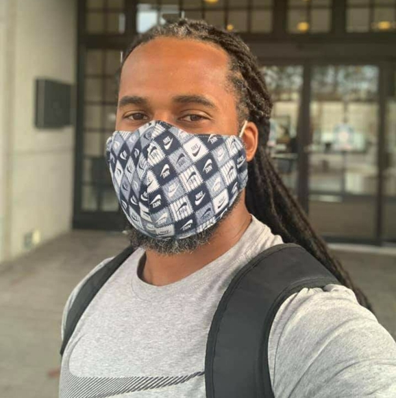 Nike Mask - Picture 1 of 4